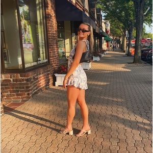 Meet your Posher, Bella